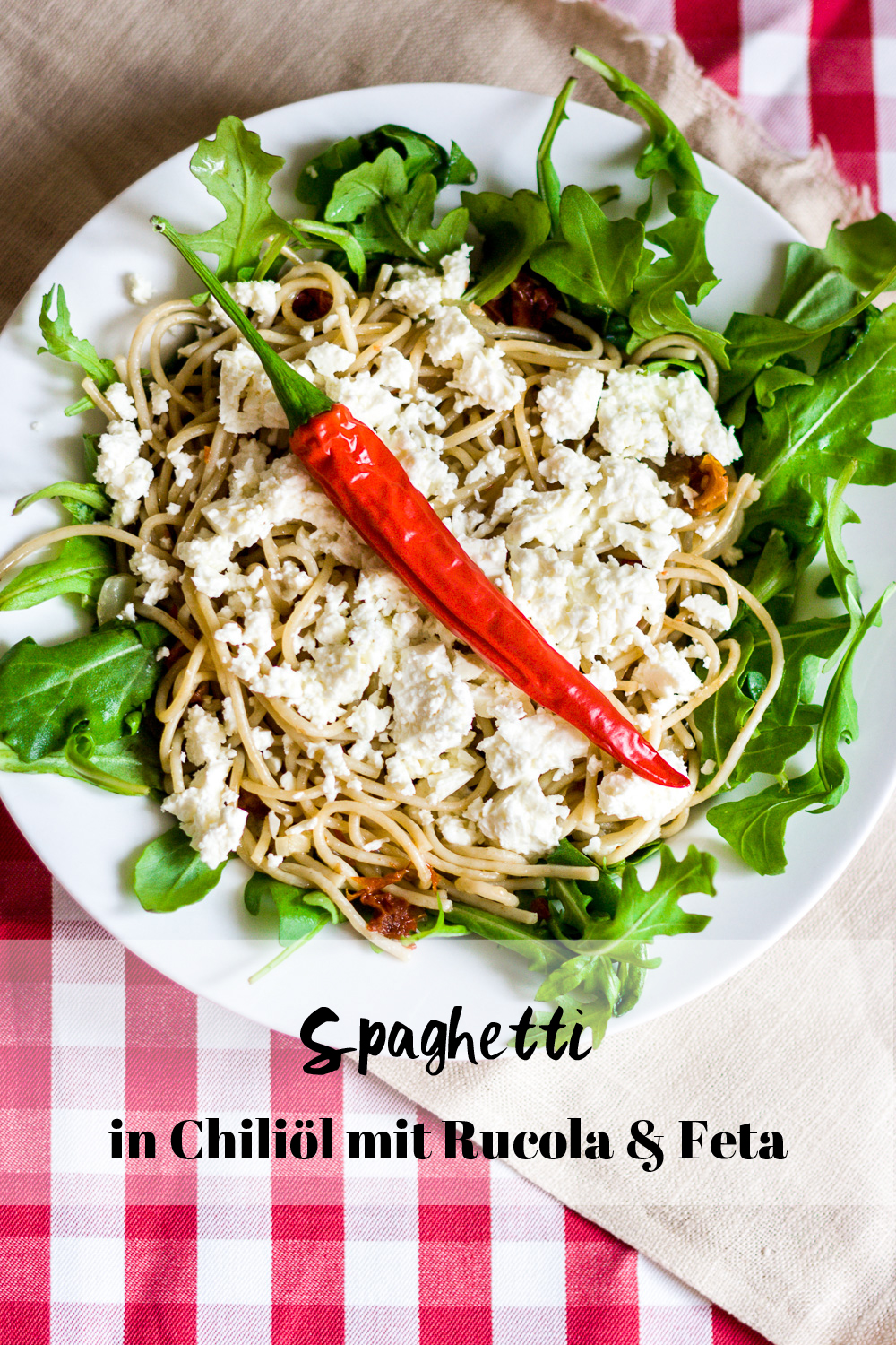 Spagetti in Chiliöl mit Rucola und Feta